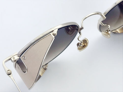 नवीनतम कंपनी समाचार के बारे में सनग्लासेस के 2025 के रुझानः स्मार्ट, टिकाऊ और स्टाइलिश